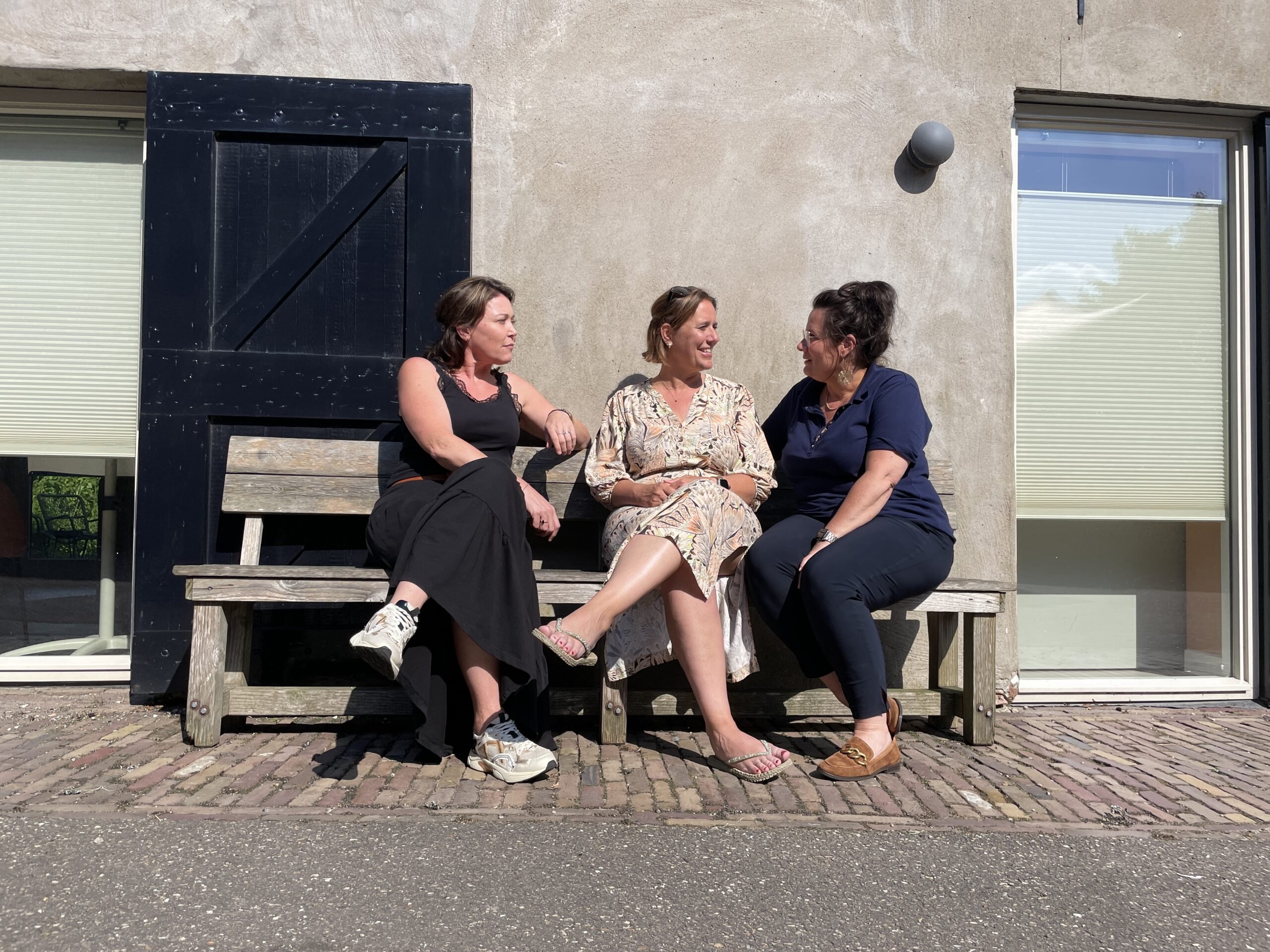 Vanuitwerk helpt organisaties met duurzame inzetbaarheid, minder verzuim en meer werkplezier.